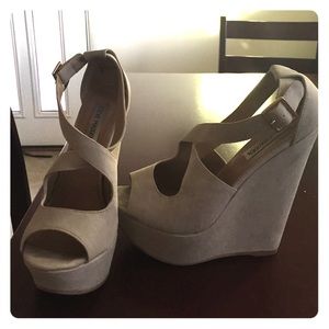 Steve Madden wedge