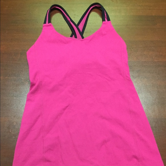 Fuchsia lululemon workout tank