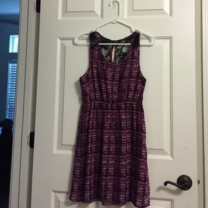 Purple pattern lace back dress