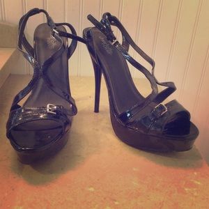 Black heels BOGO