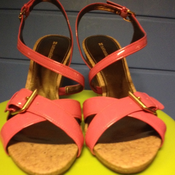 Pink Patent Leather Sandal with Cork Heel - Picture 1 of 4