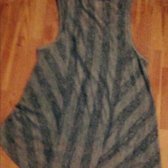 The Classic brand racer back tank, adorable - Picture 2 of 3