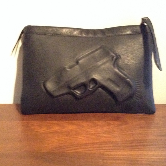 Clutches & Wallets - 🔫 Black 3D Pistol Clutch 😵