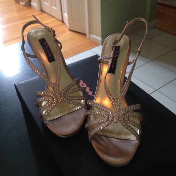 Nina New York gold high heals