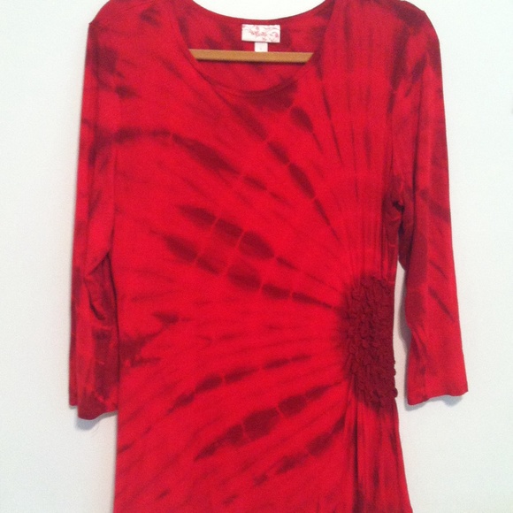 Dress Barn red tie-dye blouse