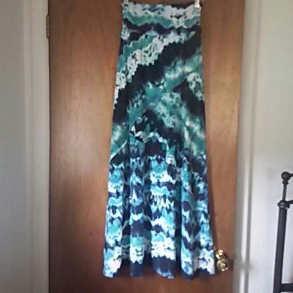 Tie dye maxi skirt!
