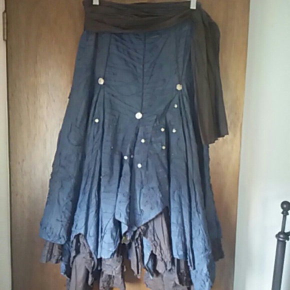 Pirate style skirt!! Perfect for Halloween costume