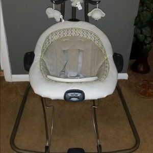 Eddie bower swing size 3 converse size3 boots.