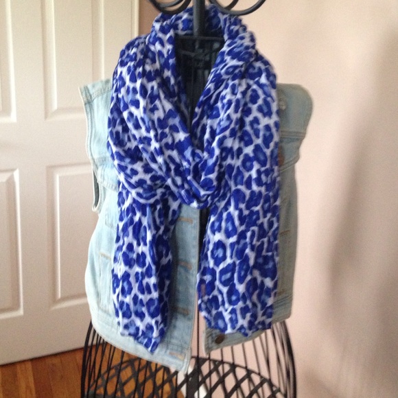 Royal/Navy Blue Cheetah Print Scarf