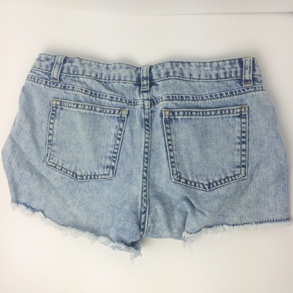 Topshop Jeans - Topshop Moto Daisy Bleach Washed Denim Shorts Topshop Jeans - Topshop Moto Daisy Bleach Washed Denim Shorts