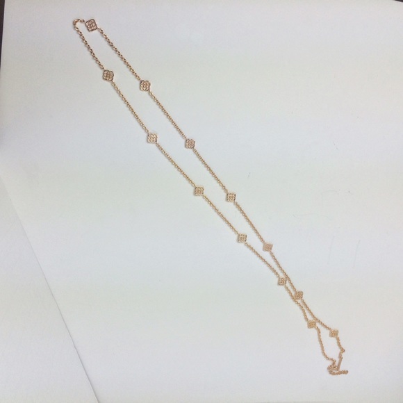Kendra Scott Jewelry - Kendra Scott Devalyn Long Necklace in Rose Gold Kendra Scott Jewelry - Kendra Scott Devalyn Long Necklace in Rose Gold