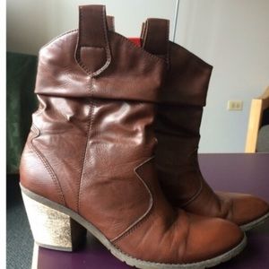 Brown vegan leather cowboy boots!