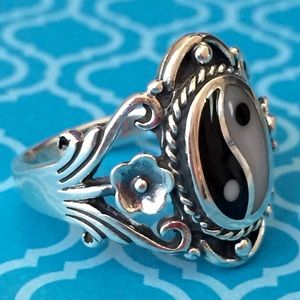 .925 Sterling Silver Chinese Yin Yang Ring