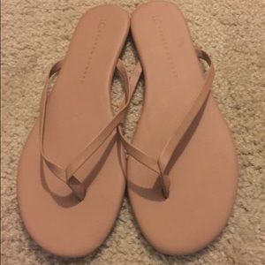 Lauren Conrad nude sandals