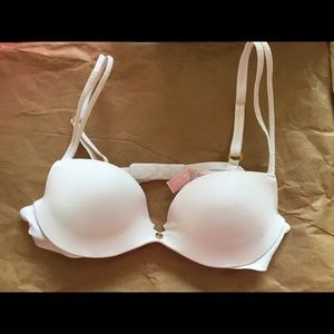 Victoria Secret white bra 32A (very sexy line)