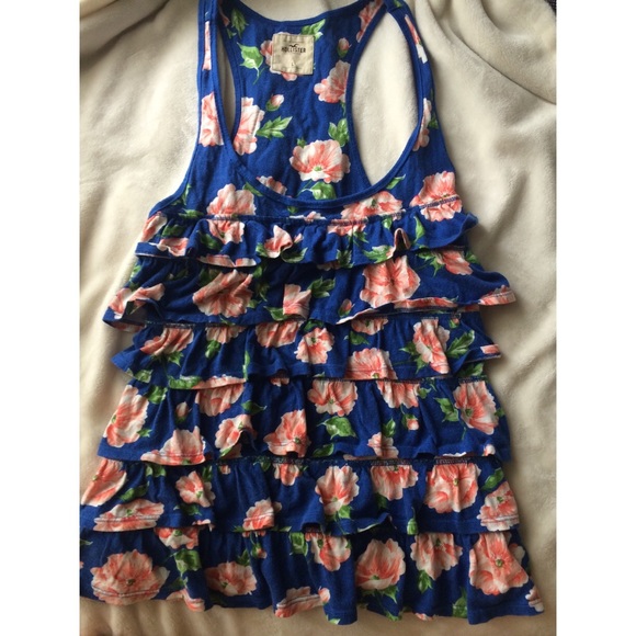 Beautiful Floral Ruffle Tank - Picture 2 of 4