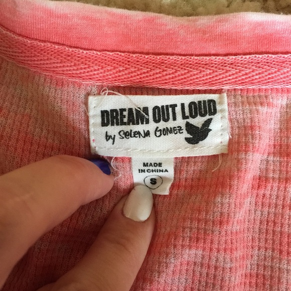 Selena Gomez Dream Out Loud long sleeve pink shirt - Picture 2 of 3