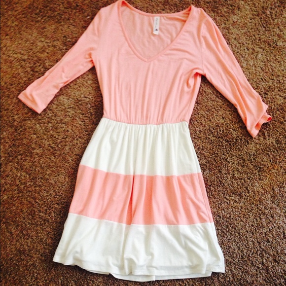 Boutique dress size small - Picture 2 of 2