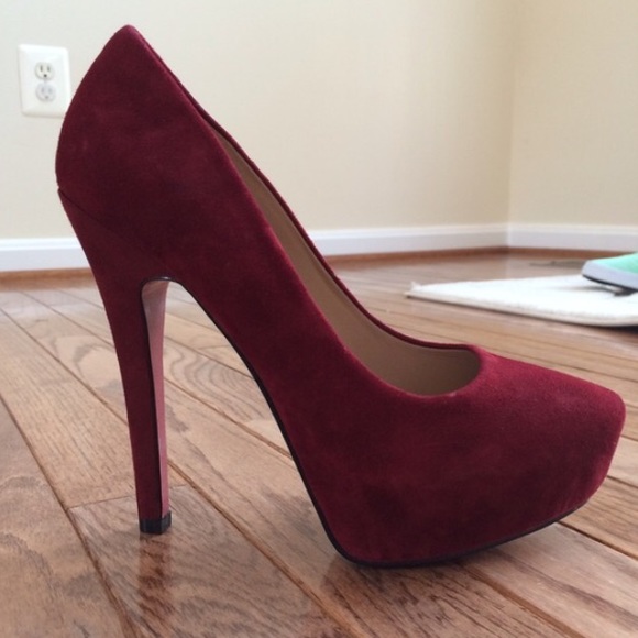 Paris Hilton Suede Burgundy Platform Heels - Picture 2 of 3