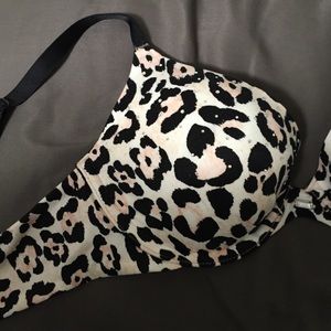 Victorias Secret Plunge Push-up Bra