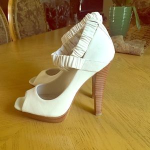Brand NEW White Peep toe heels