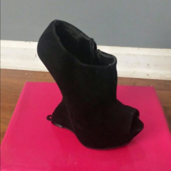 Black heel less  peep toe wedge