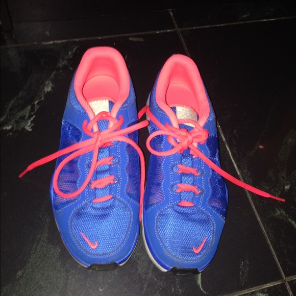 Nike breathe running shoes