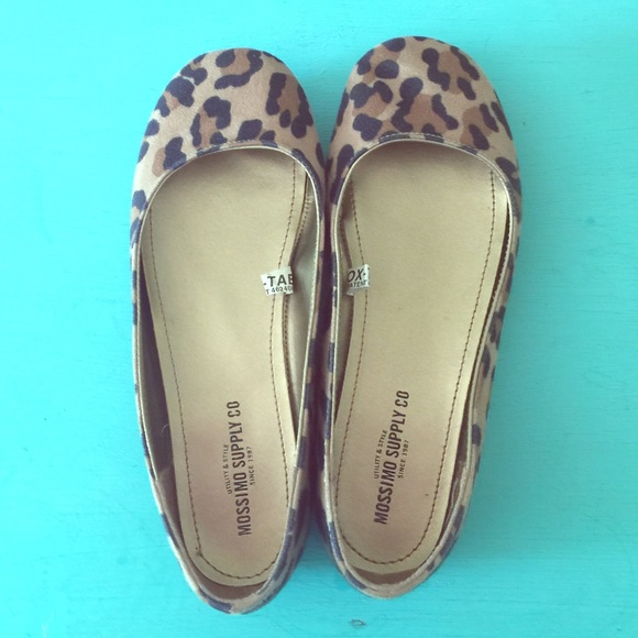 Leopard print flats
