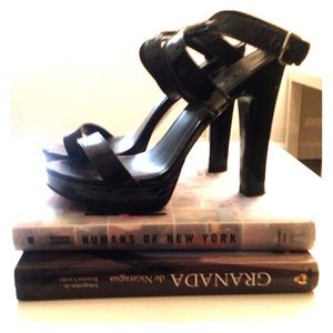 Lauren Ralph Lauren Black Patent Leather Pumps