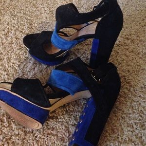 Vince Camuto strappy heels