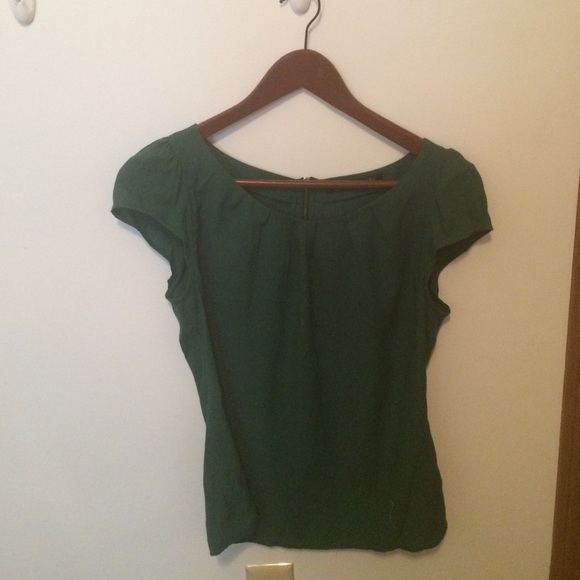 Green Zara top