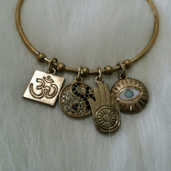 Bracelet and necklace set - Picture 2 of 3