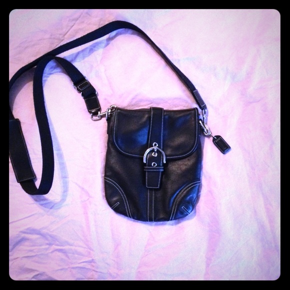 🚫REDUCED🚫 💯 Authentic Coach Cross-body