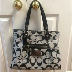 Coach Poppy purse
