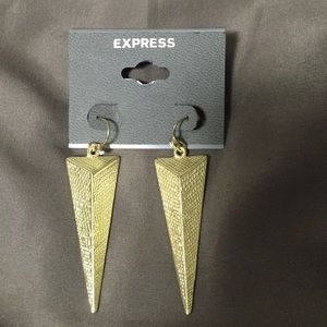 Express earrings