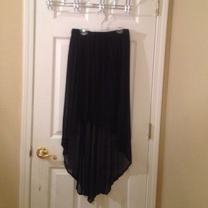 Black hi lo skirt
