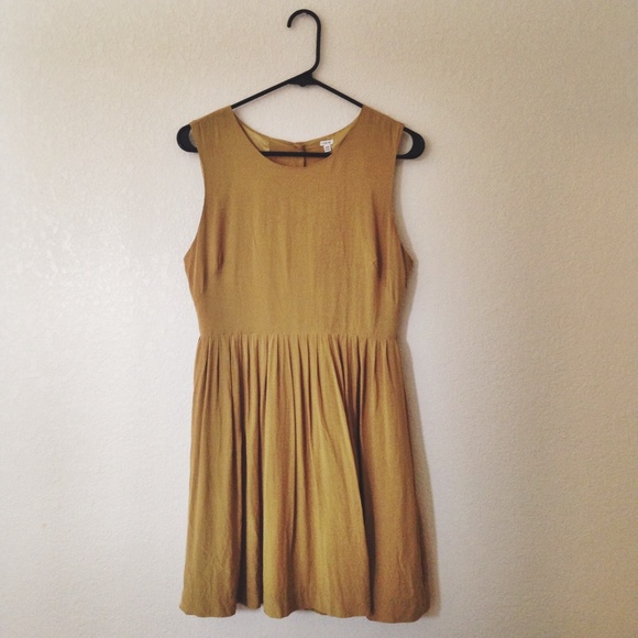Forever 21 mustard yellow dress