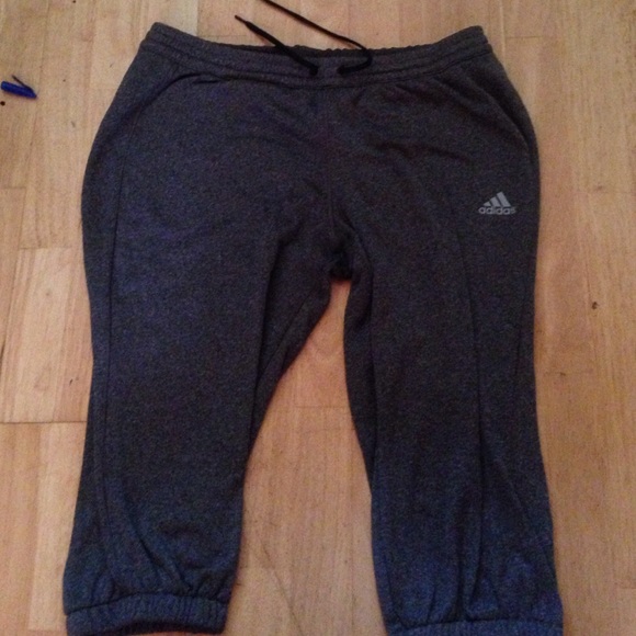 Adidas 3/4 workout pants - Picture 1 of 3