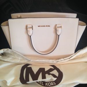 Michael Kors Selma Large Satchel in White