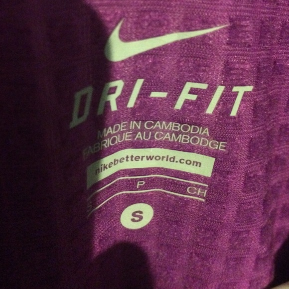 Nike Drifit purple jacket - Picture 3 of 3