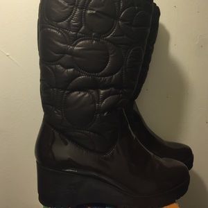 Cantina Snow Puff Coach Boots in Brown