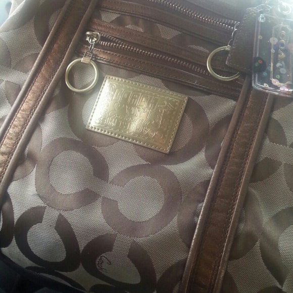 Coach - Picture 1 of 3