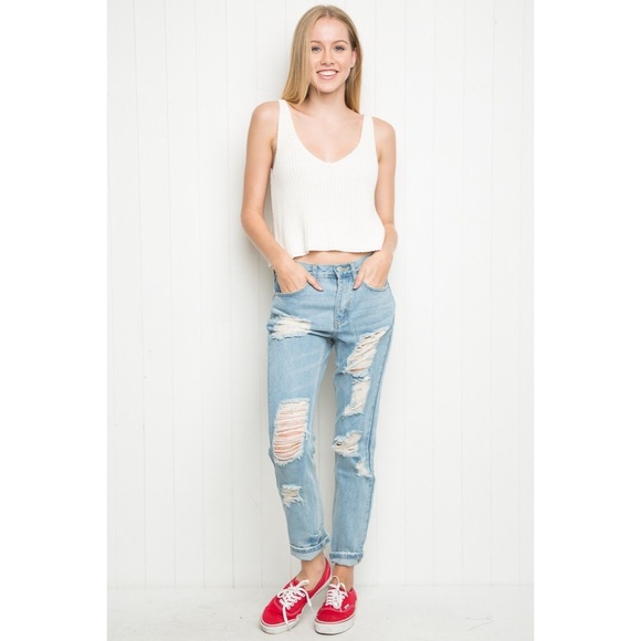 Brandy Melville distressed boyfriend jeans