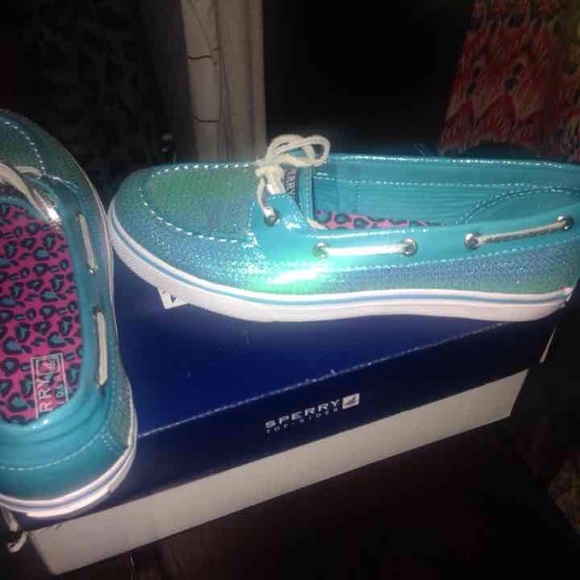 Sperry shoes