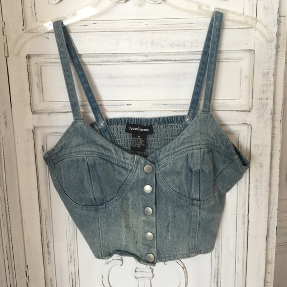 Nwt. Charlotte Russe denim crop top