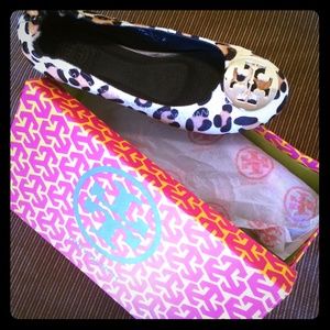Tory Burch slip-on flats. Cheetah.
