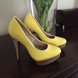 RACHEL ROY PUMPS