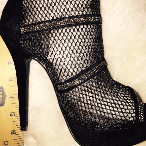 SOLD!!!!!!!!FLASH SALE !🎉🎉 - Picture 3 of 4