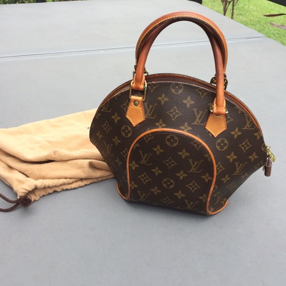 SOLD Louis Vuitton Ellipse PM