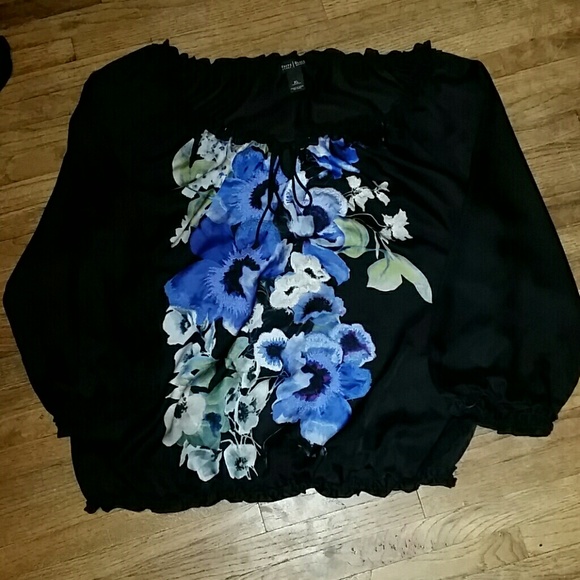 White Housr Black Market Peasant Blouse